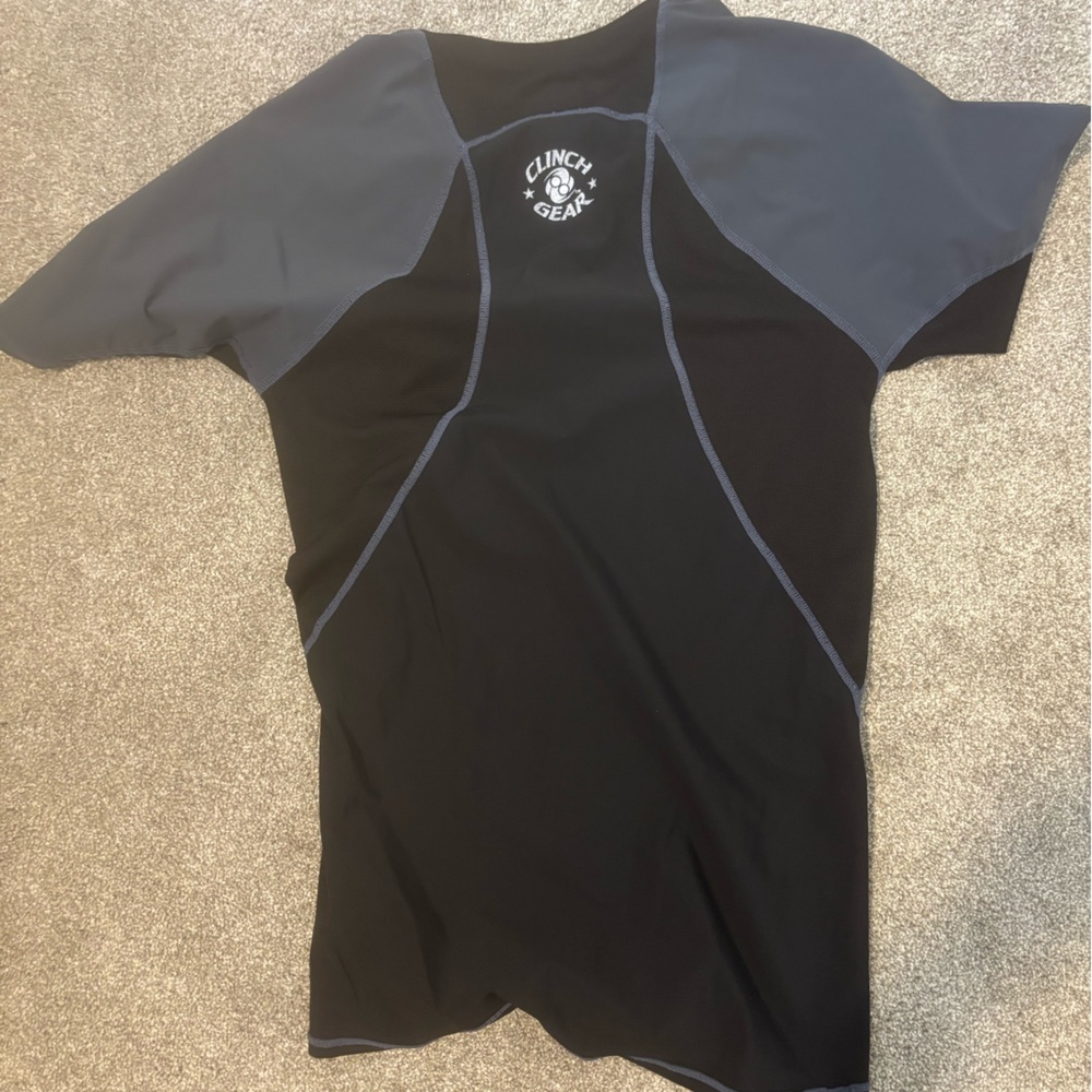 Clinch gear Rashguard - Picture 3 of 3